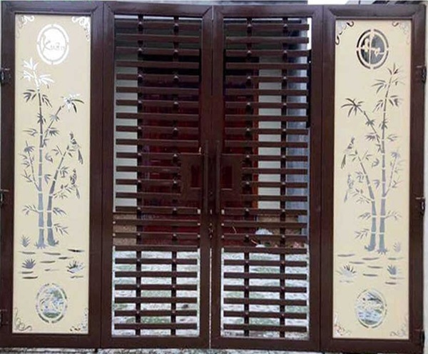 Mẫu 5: Cổng sắt sơn tĩnh điện chống rỉ 4 cánh kiểu cổ điển