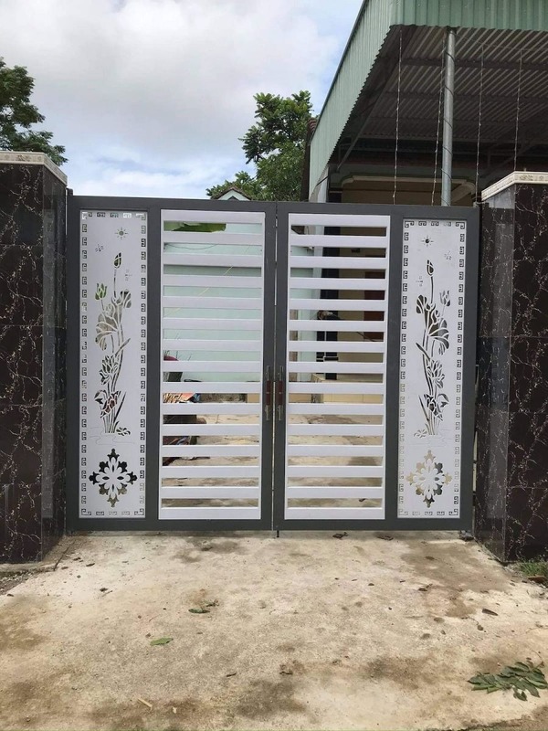 Mẫu 4: Cổng sắt CNC phong cách sang trọng