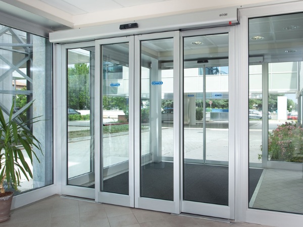 Cửa trượt tự động