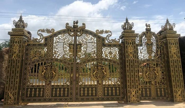 cổng biệt thự hiện đại đúc nhôm